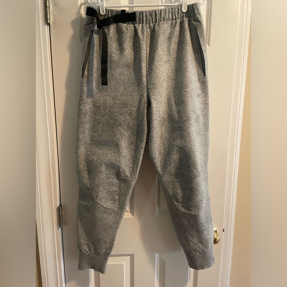 Nike men’s medium pants brand new